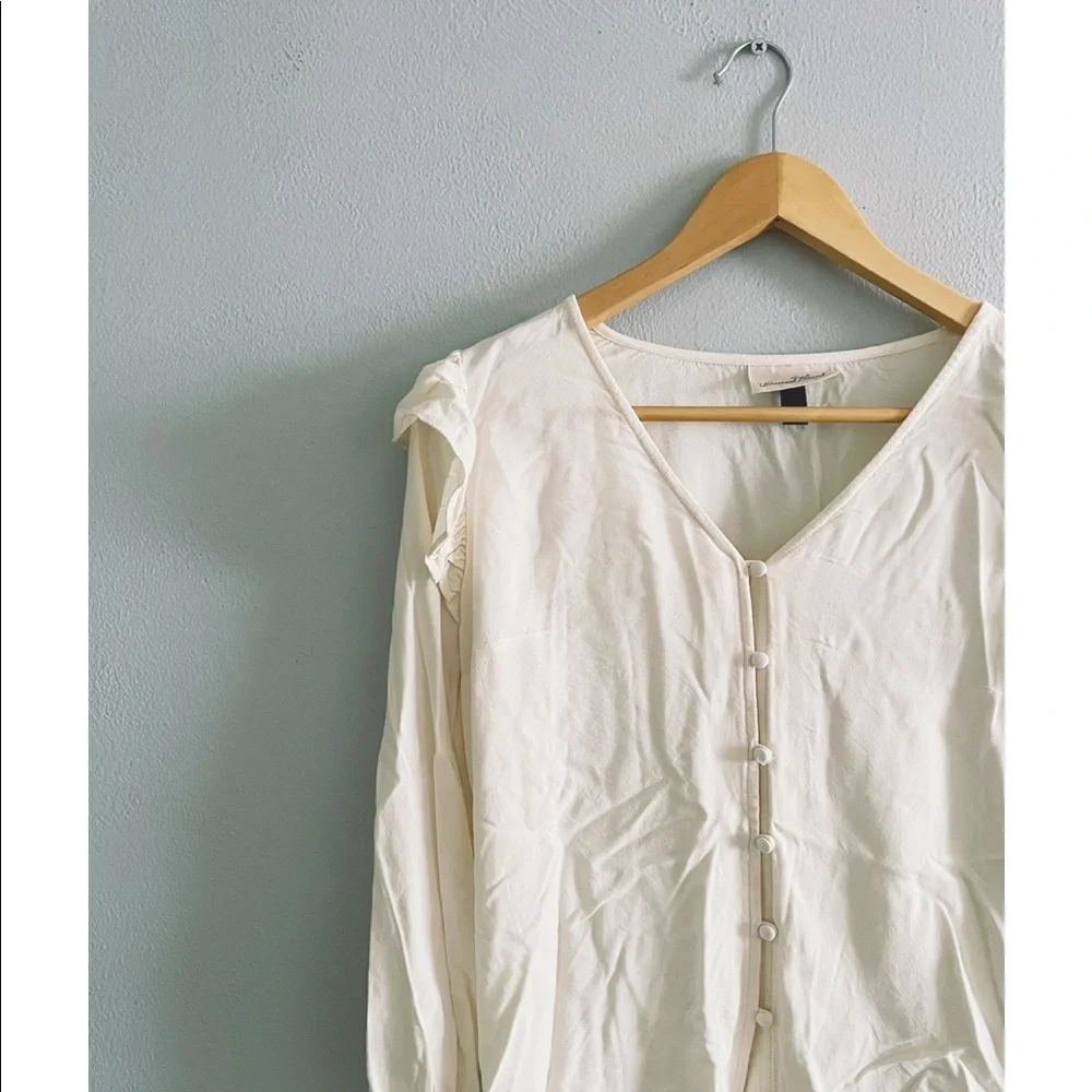 Ivory Shoulder Ruffle Blouse - Picture 3 of 6